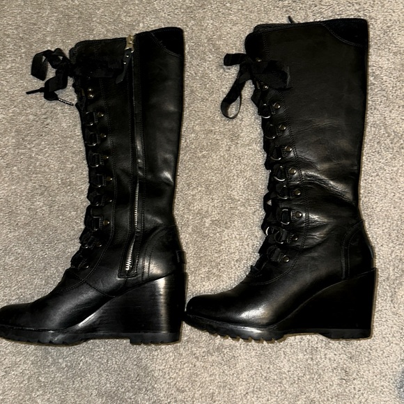 Sorel Shoes - SOREL After Hours Tall black boots size 7 zipper wedge ribbon lace